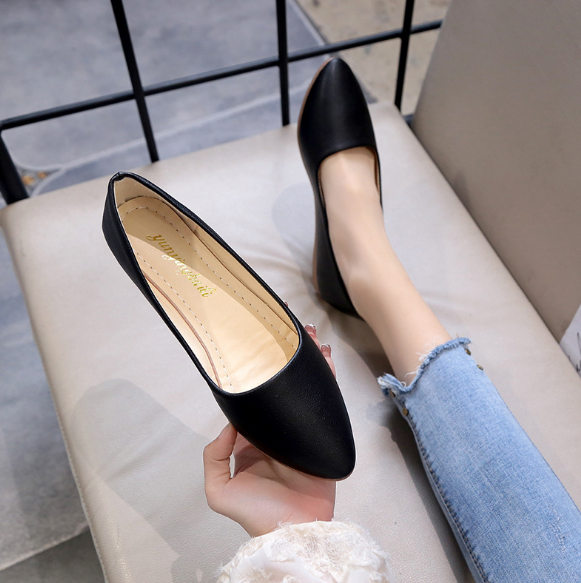 Giiày bệt búp bê da đen si mờ