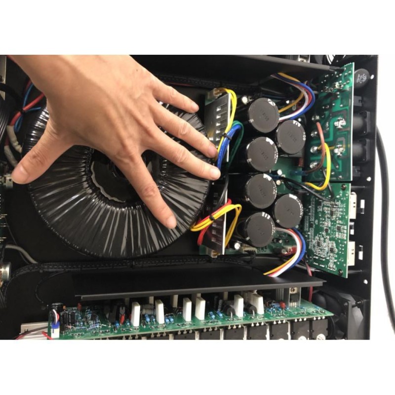 Cục Đẩy Công Suất Yamaha P9500S 40 Sò Lớn
