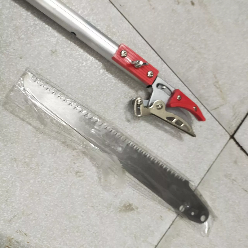 Kéo cắt cành trên cao 4 mét