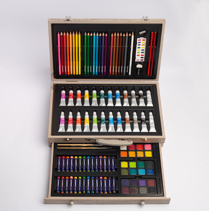 Hộp màu vẽ đa năng Colormate: Với hộp màu vẽ đa năng Colormate, bạn hoàn toàn có thể sáng tạo và thể hiện tài năng hội họa của mình. Với đa dạng màu sắc và tính năng đặc biệt, hộp màu này sẽ mang đến cho bạn những sản phẩm vẽ tuyệt đẹp và tràn đầy màu sắc.