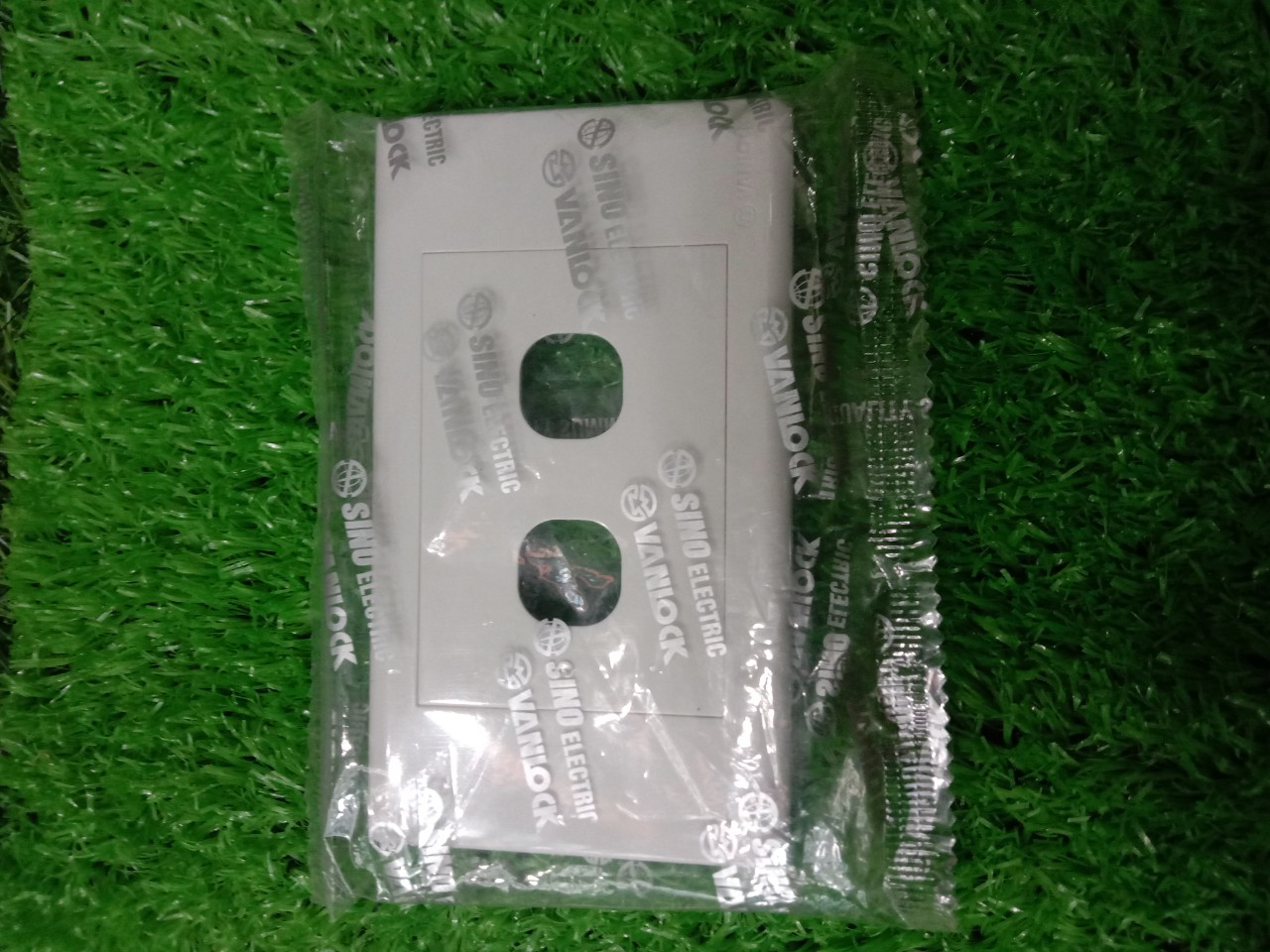 Mặt 1,2,3,4 công tắc(sino) dòng S18