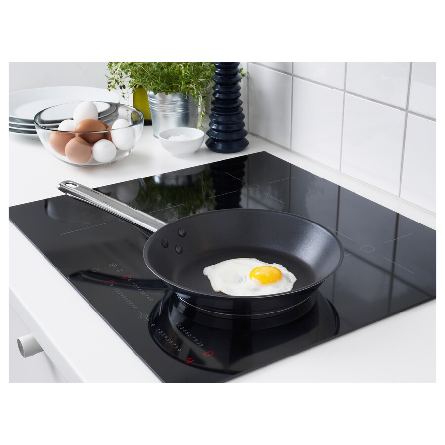 Chảo rán IKEA OUMBARLIG dùng cho mọi loại bếp, có 2 size