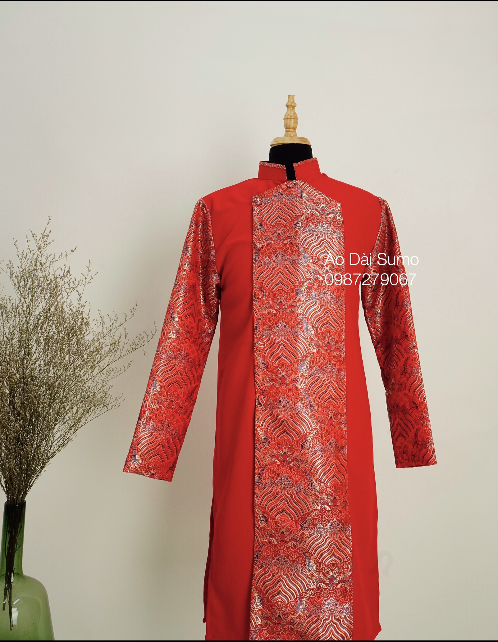 Áo dài cách tân nam đỏ phối gấm vân