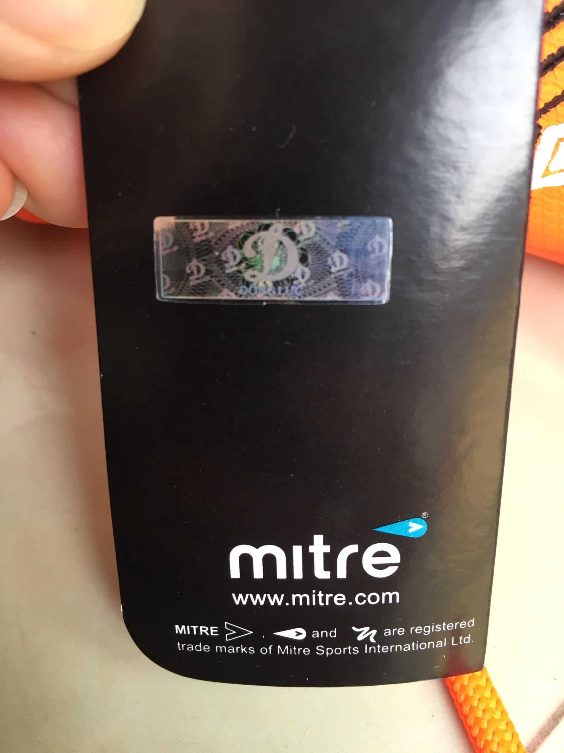 Giày đá bóng Mitre MT-161110 (Tặng kèm tất)