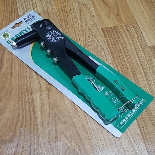 Kềm rút rive cán bọc nhựa xanh 4 lỗ rút đinh rive các size berrylion