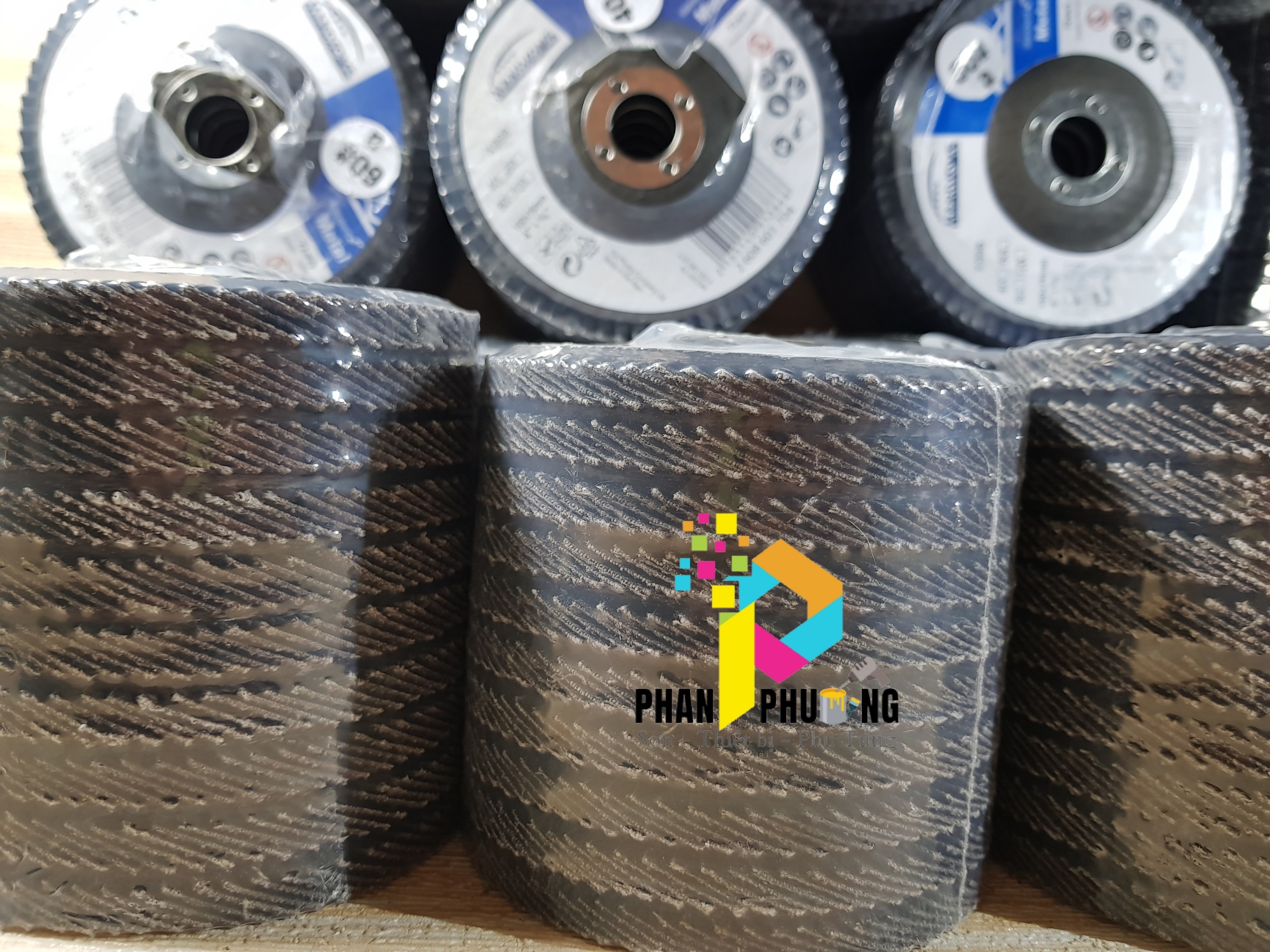 LỐC 10 BÁNH NHÁM XẾP HANDSOME #40, 60, 80