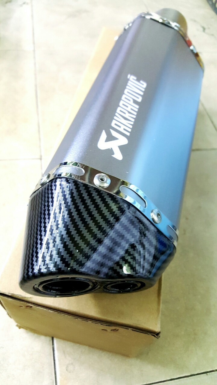PÔ AKRAPOVIC HAI LỖ PÔ ( Tặng kèm BÁT CHỐNG GẮN HỤT PÔ ĐỘ).
