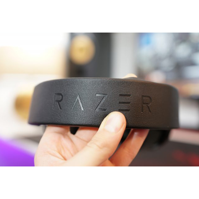 Đệm đầu và đệm tai Razer Kraken V2