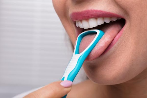 [HCM]Dụng cụ Cạo lưỡi Dontodent - Hàng Đức ( giao màu ngẫu nhiên)