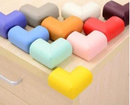 Combo 4 miếng bọc góc bàn bảo vệ bé