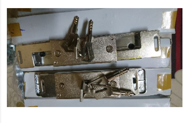 Ổ khóa cửa cuốn cơ chống trộm đời mới