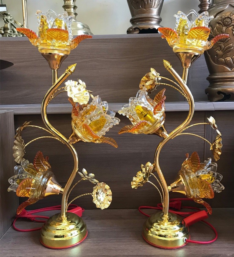 Đèn thờ phong thủy Pha lê cao 35cm (1 cặp)