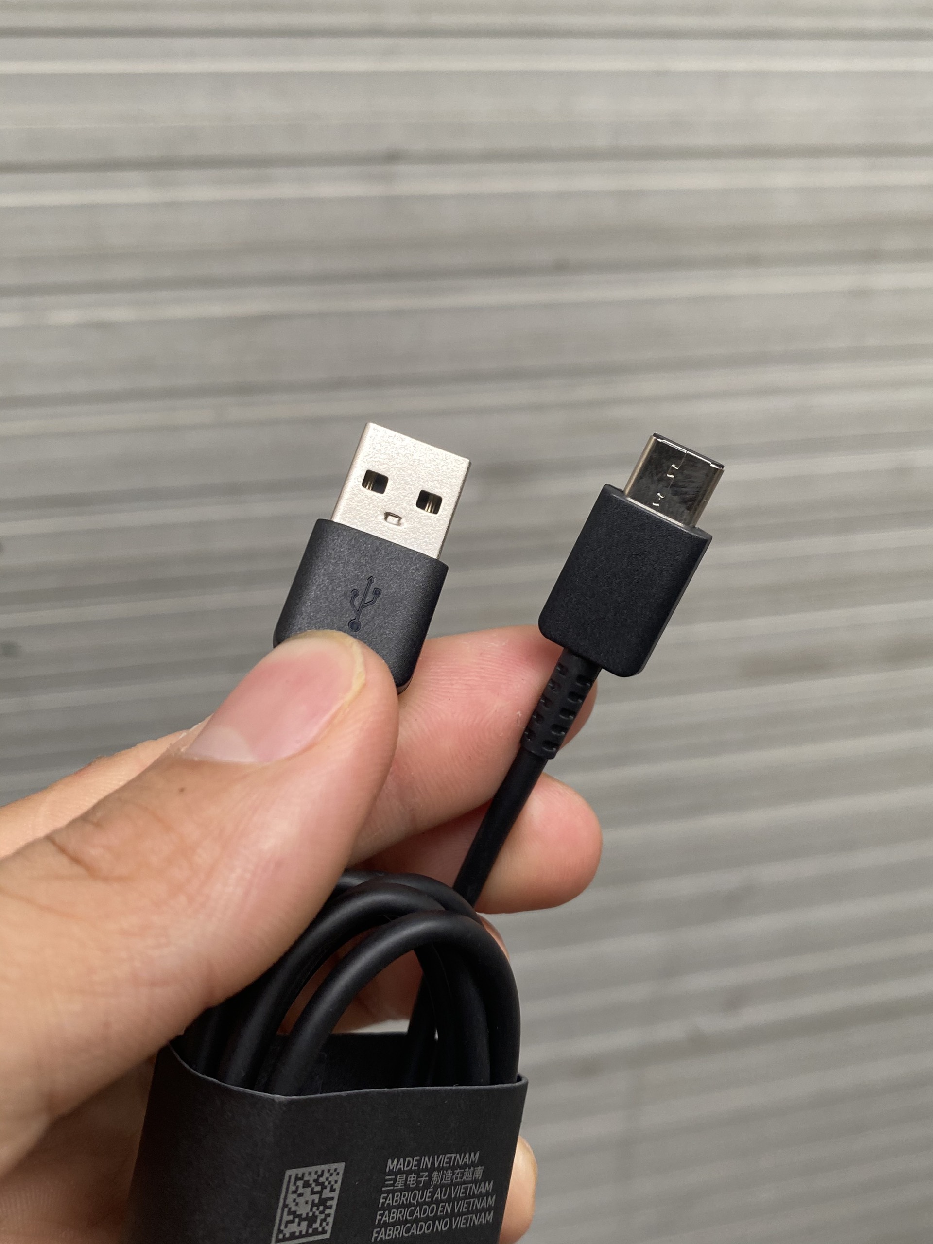 Bộ cáp sạc Loa Bluetooth Sony SRS-XB23