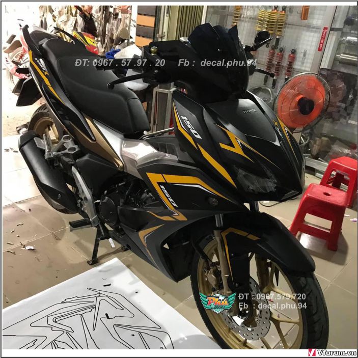 Tem rời Winner X đen nhám chỉ vàng (H)|Mẫu mã đa dạng|Chi tiết sắc nét|Nhận làm Tem rời theo yêu cầu, chất lượng đảm bảo, cảm kết hàng nhận được đúng với mô tả