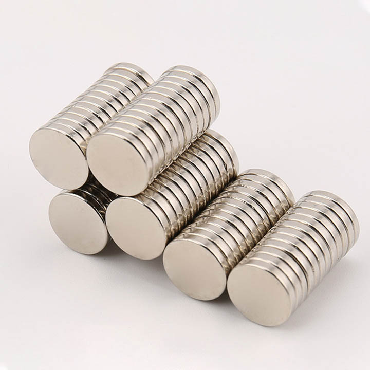 Nam châm tròn đất hiếm 10x2mm từ tính mạnh