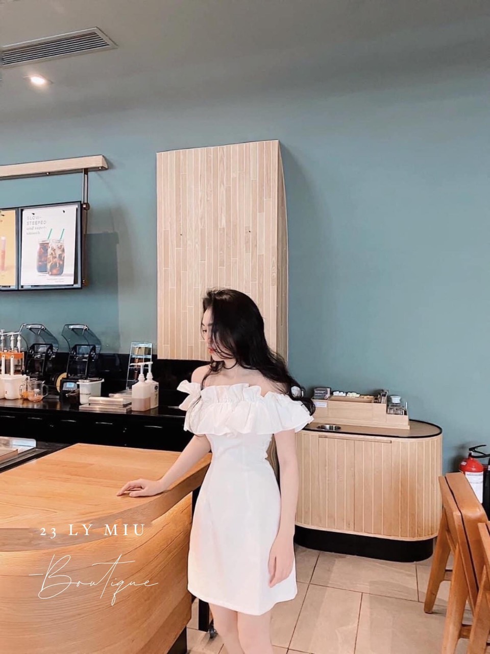 Váy trễ vai bèo ngang