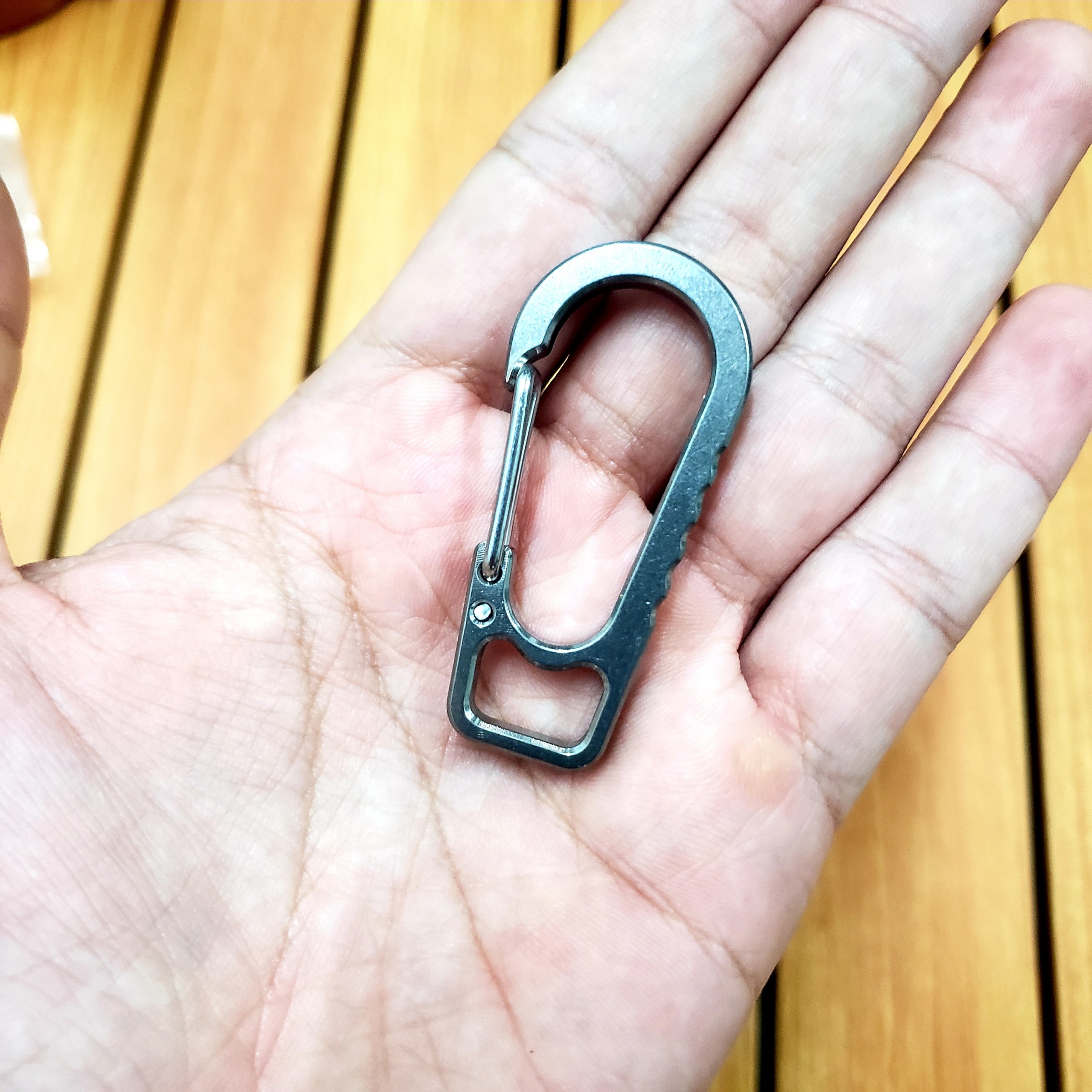 Móc khóa Titanium kiểu dáng basic kích thước 5cm/3cm
