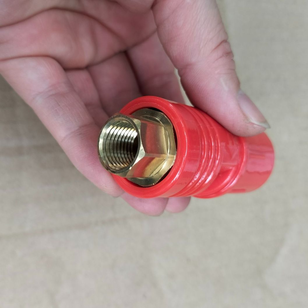 Đầu bép súng rửa xe có điều chỉnh tia nước