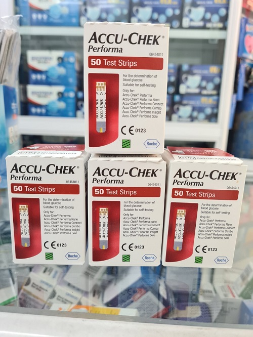 Que Thử Đường Huyết Accu chek Performa 50 que
