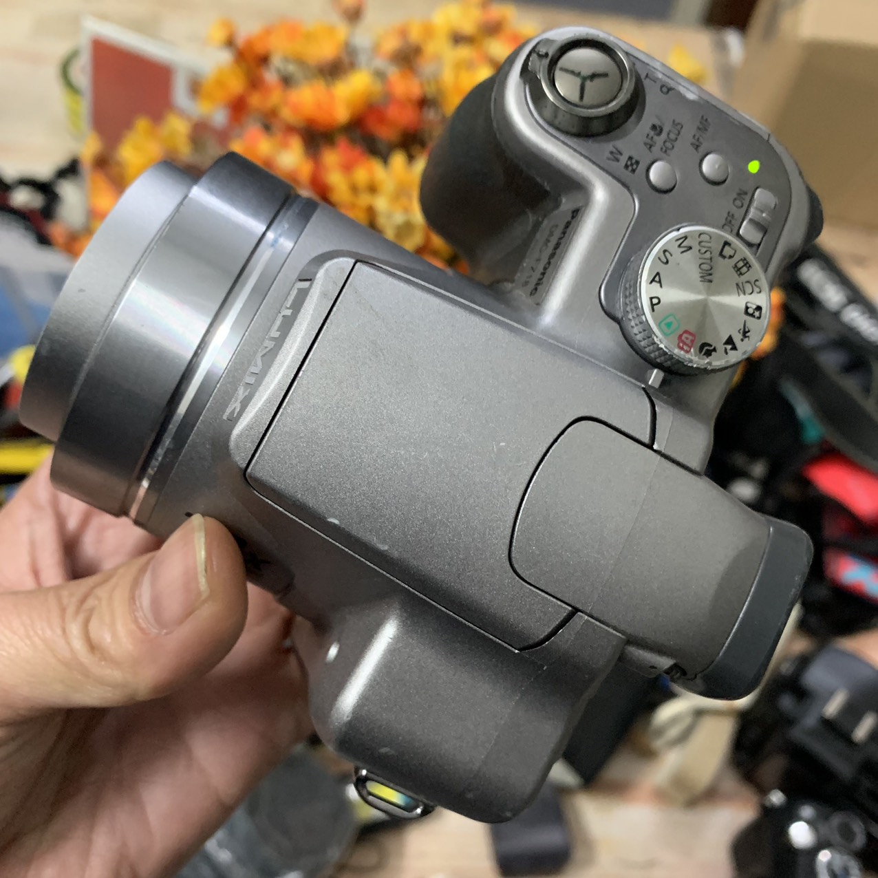 Máy ảnh Panasonic Lumix FZ18 cảm biến CCD