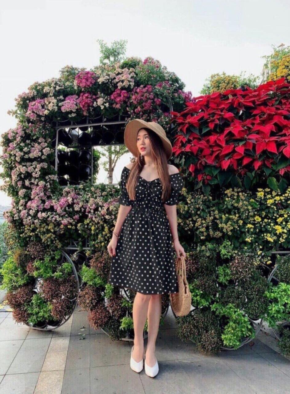 Đầm bẹt vai chấm bi xinh xắn
