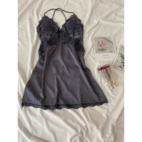 Váy ngủ 2 dây lụa ren hở lưng sexy quyến rũ