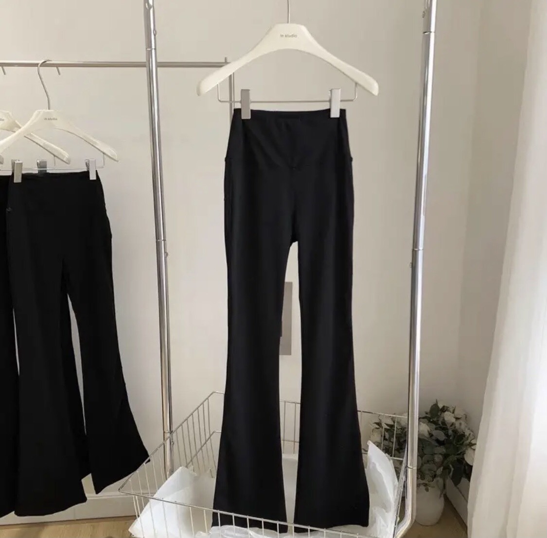 Ống Loe Cạp Cao Chất Umi Hàn Hack Dáng New _ Quần Legging 2023