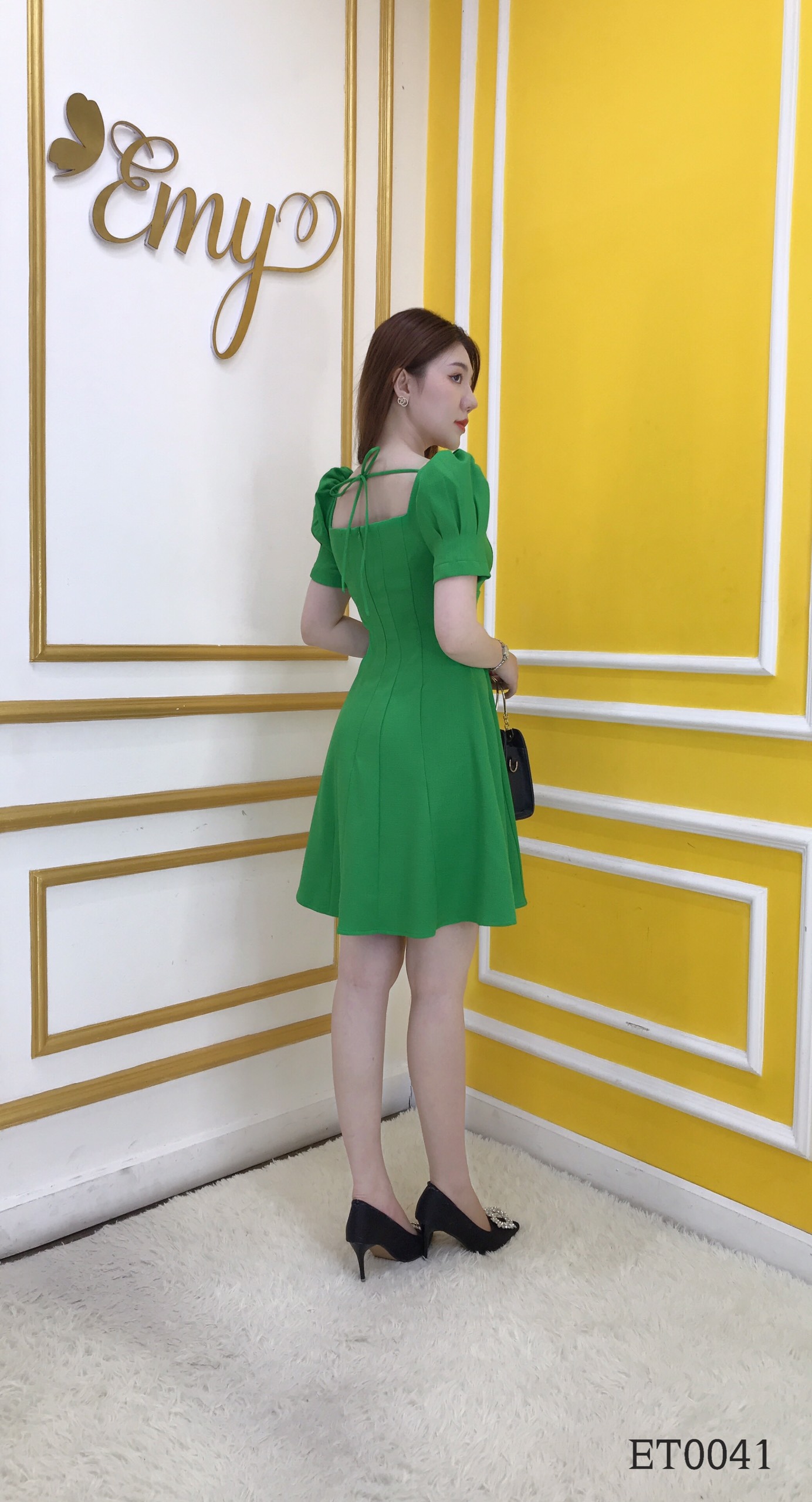 Đầm EMY ET0041 Xoè Xanh Cổ Vuông