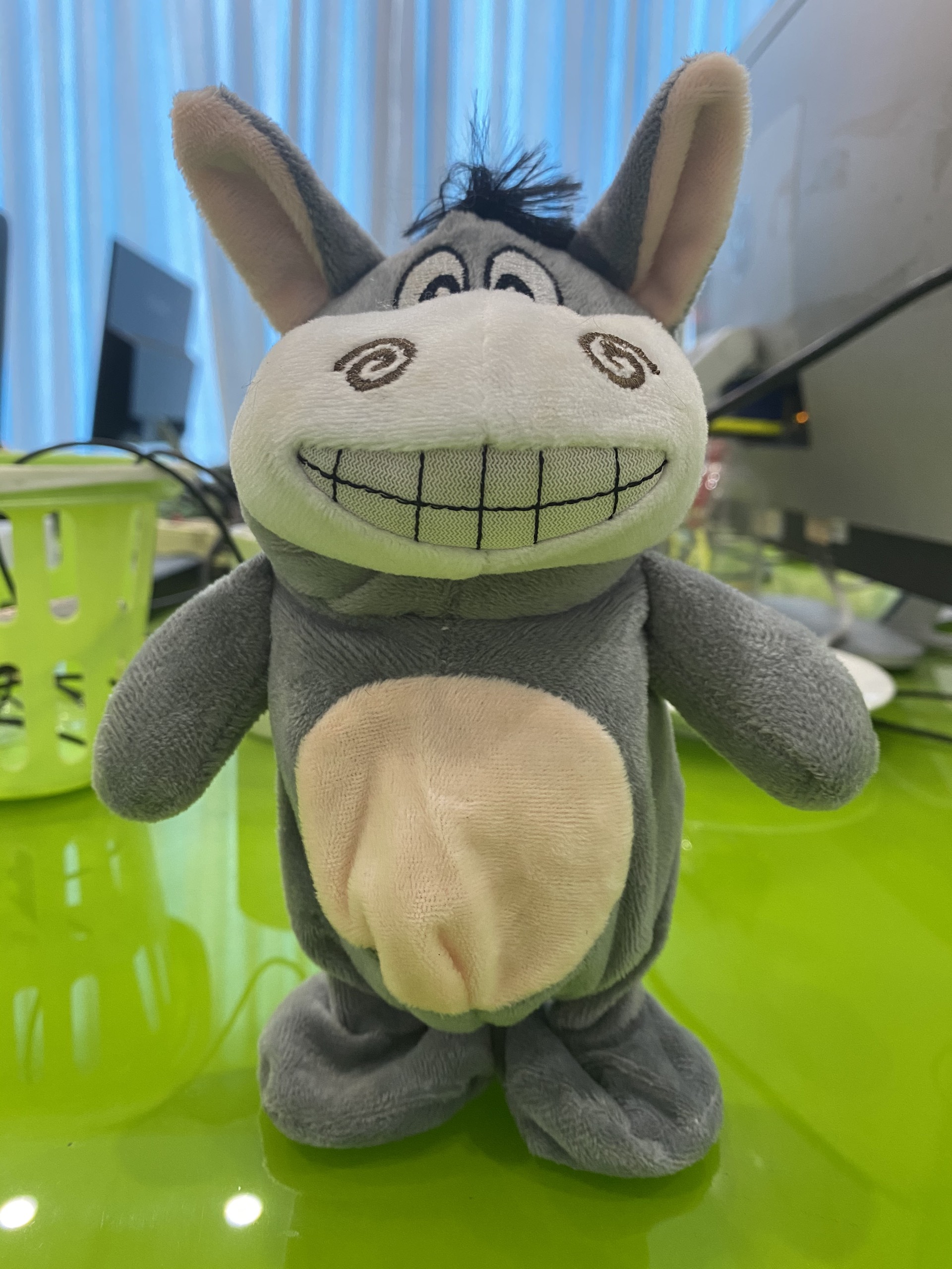 Đồ chơi lừa Donkey biết nói biết hát cho bé (dùng pin)