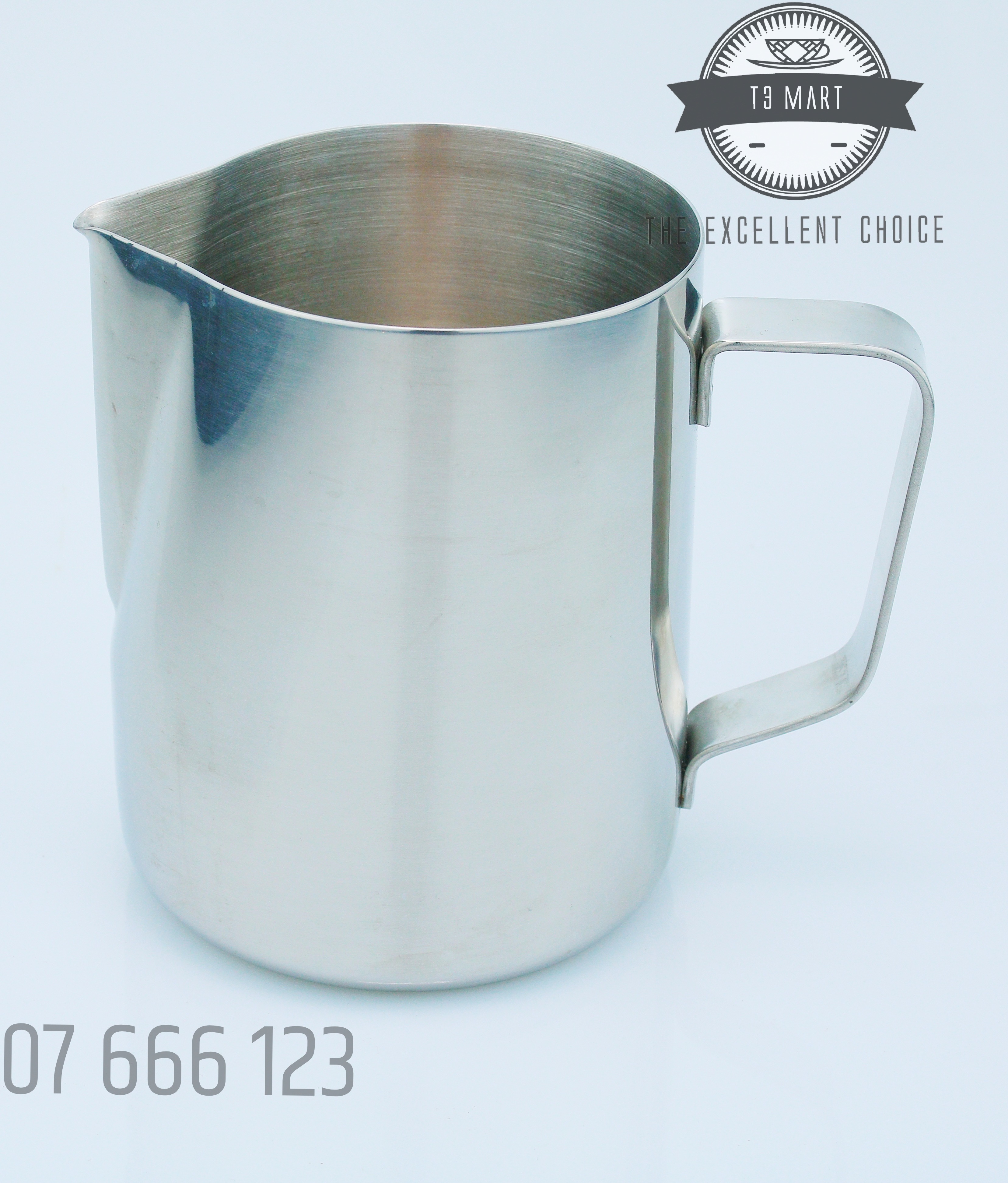 Ca đánh sữa mỏ nhọn chuyên dụng 600ml - latte art