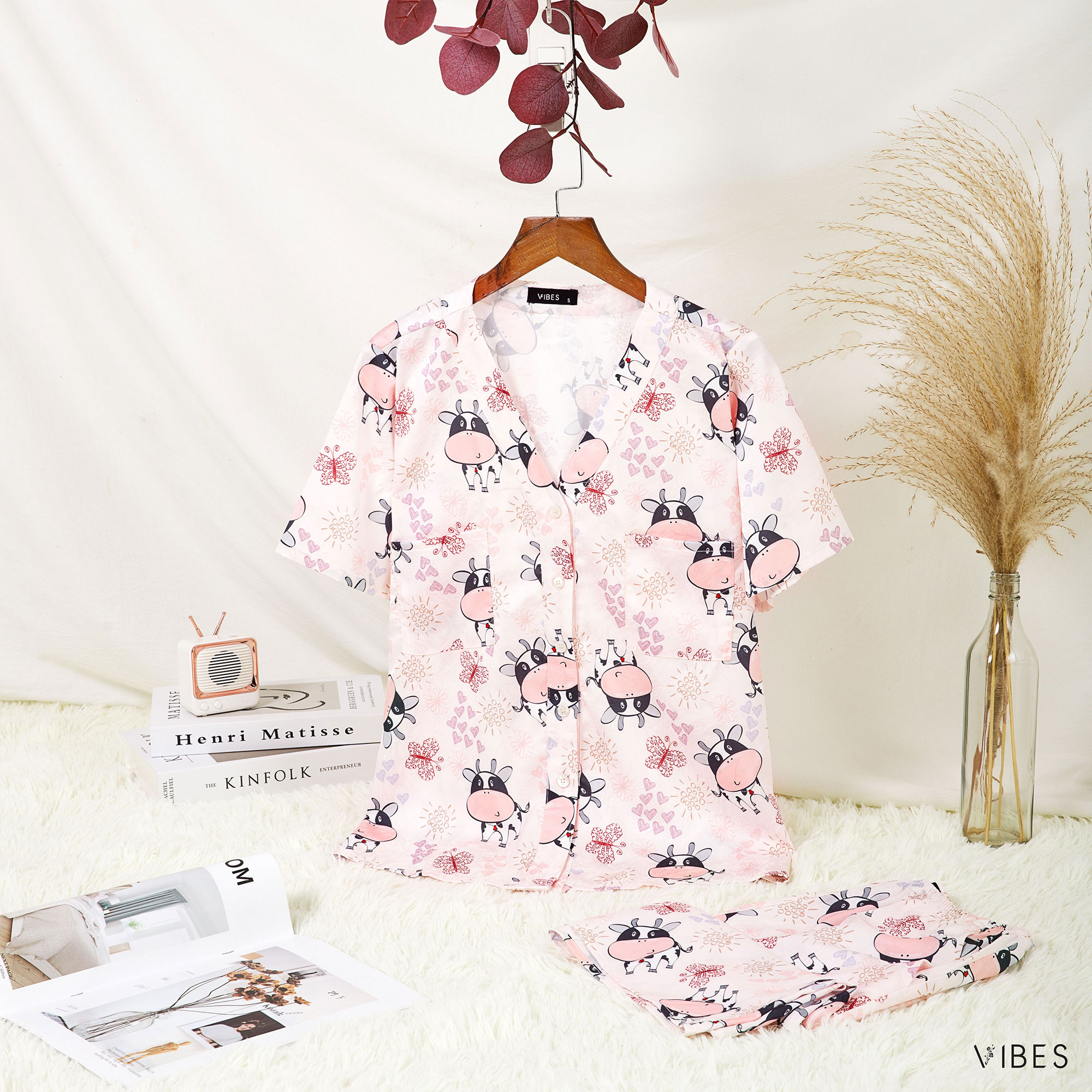 VIBES Pijama lửng Lụa gấm Little Cow Py Set
