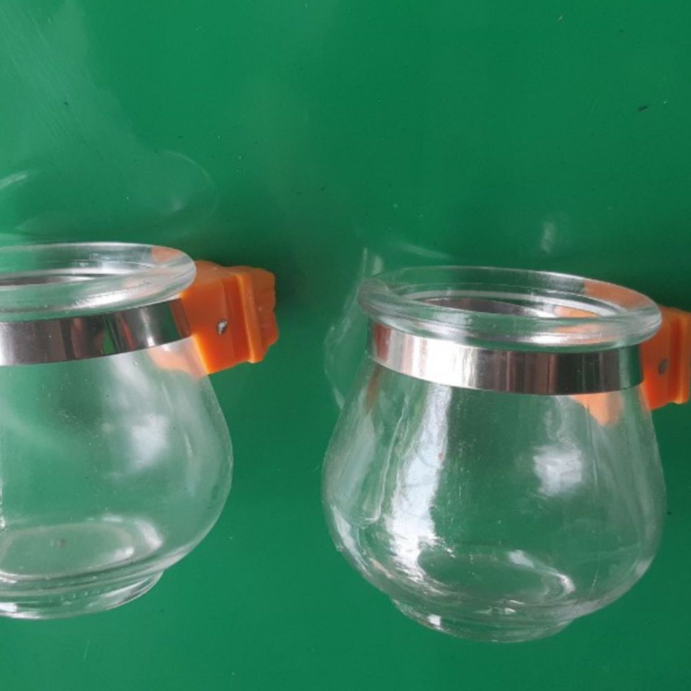 2 cóng thủy tinh cho lồng nuôi chim