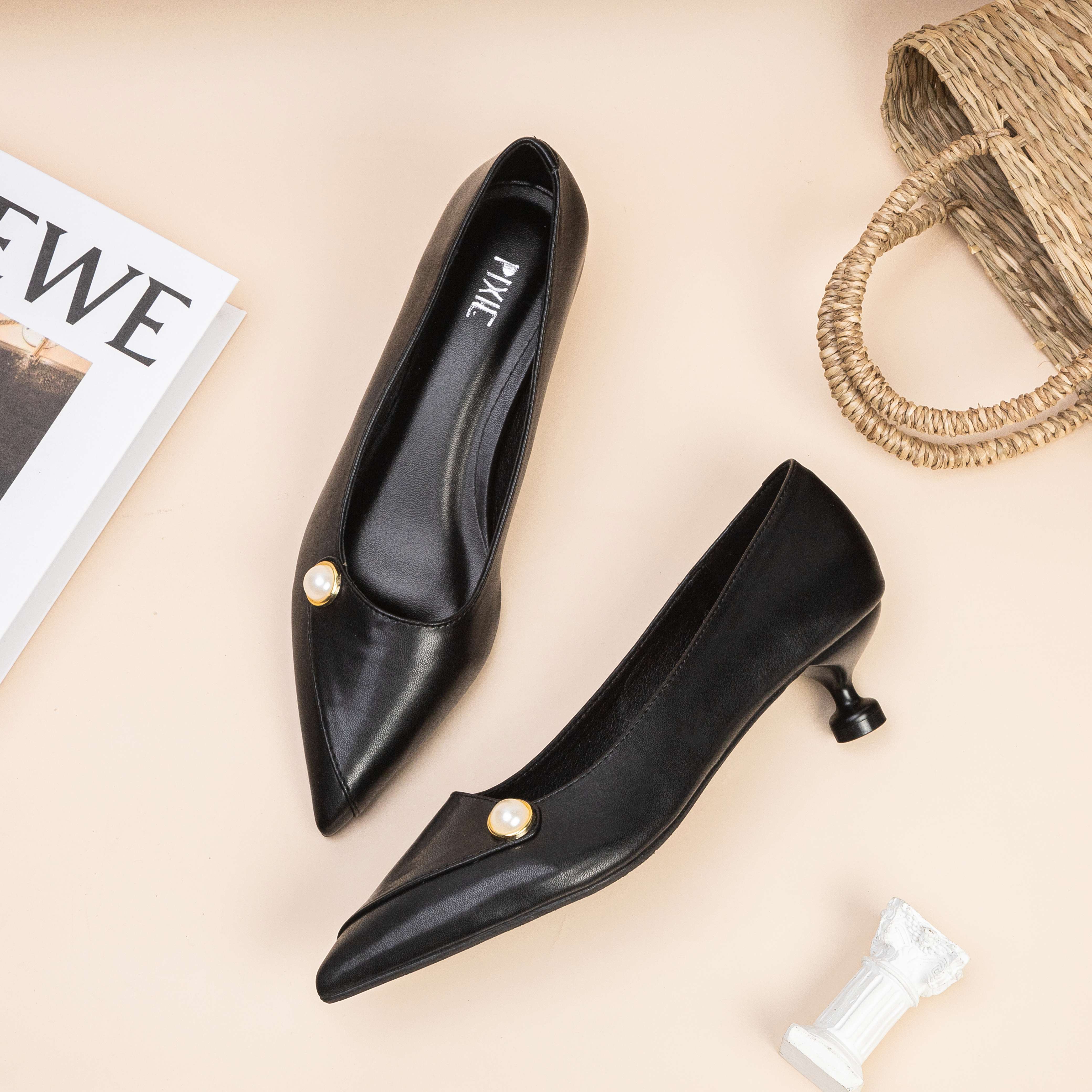 Giày Cao Gót 4cm Đính Hạt Pixie H165