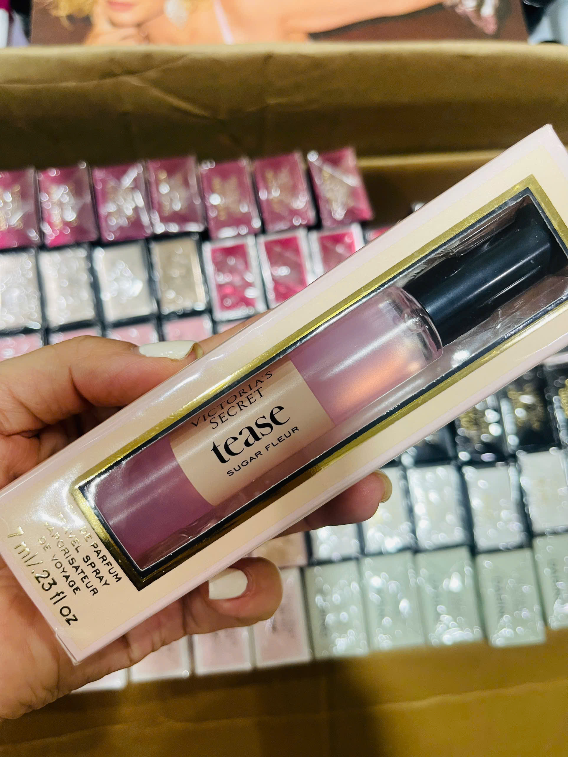 [Auths - Nhiều Mùi] Nước Hoa lăn Lưu Hương lâu của hãng victoria secret (7ml)