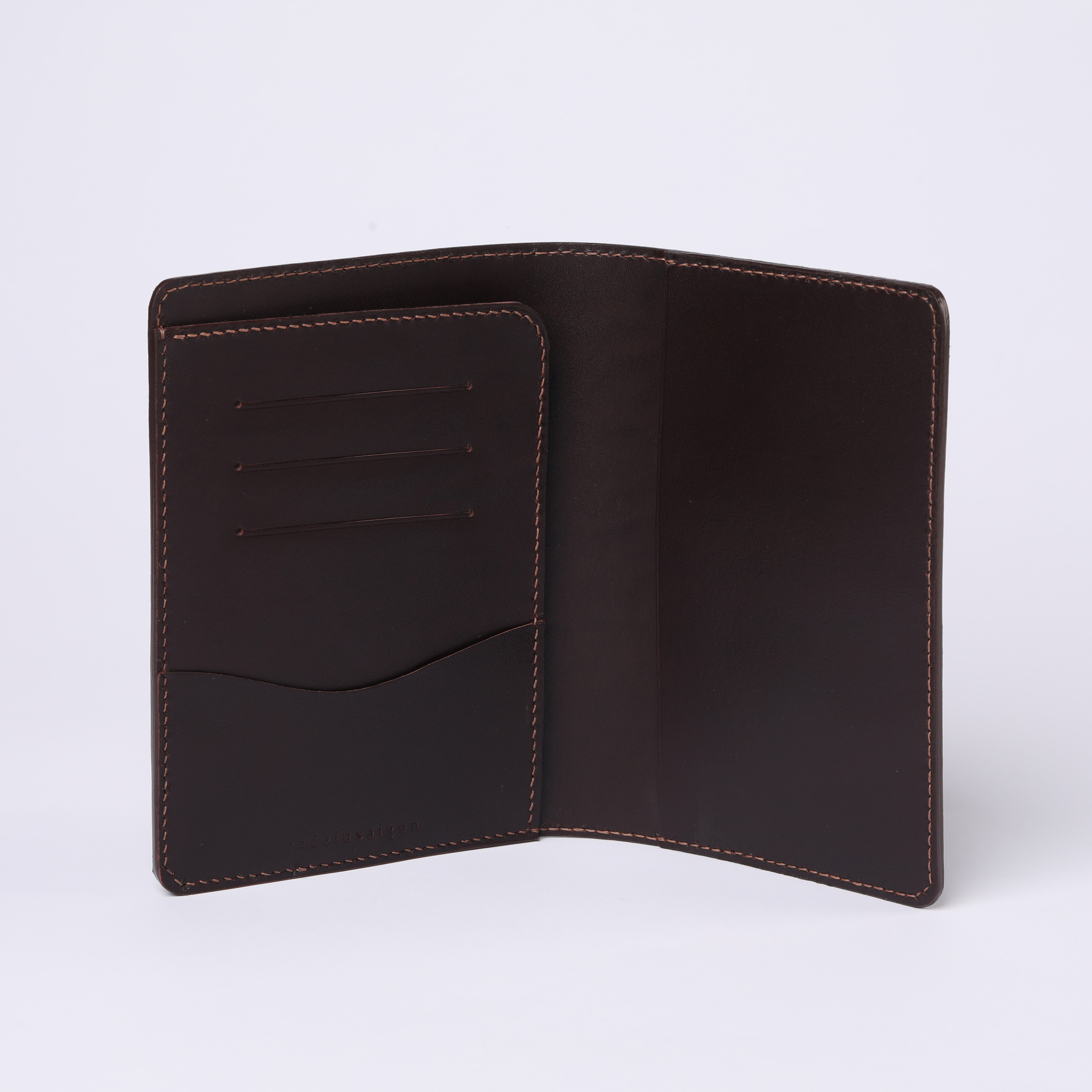 Ví passport da MadeinSaigon Terra I