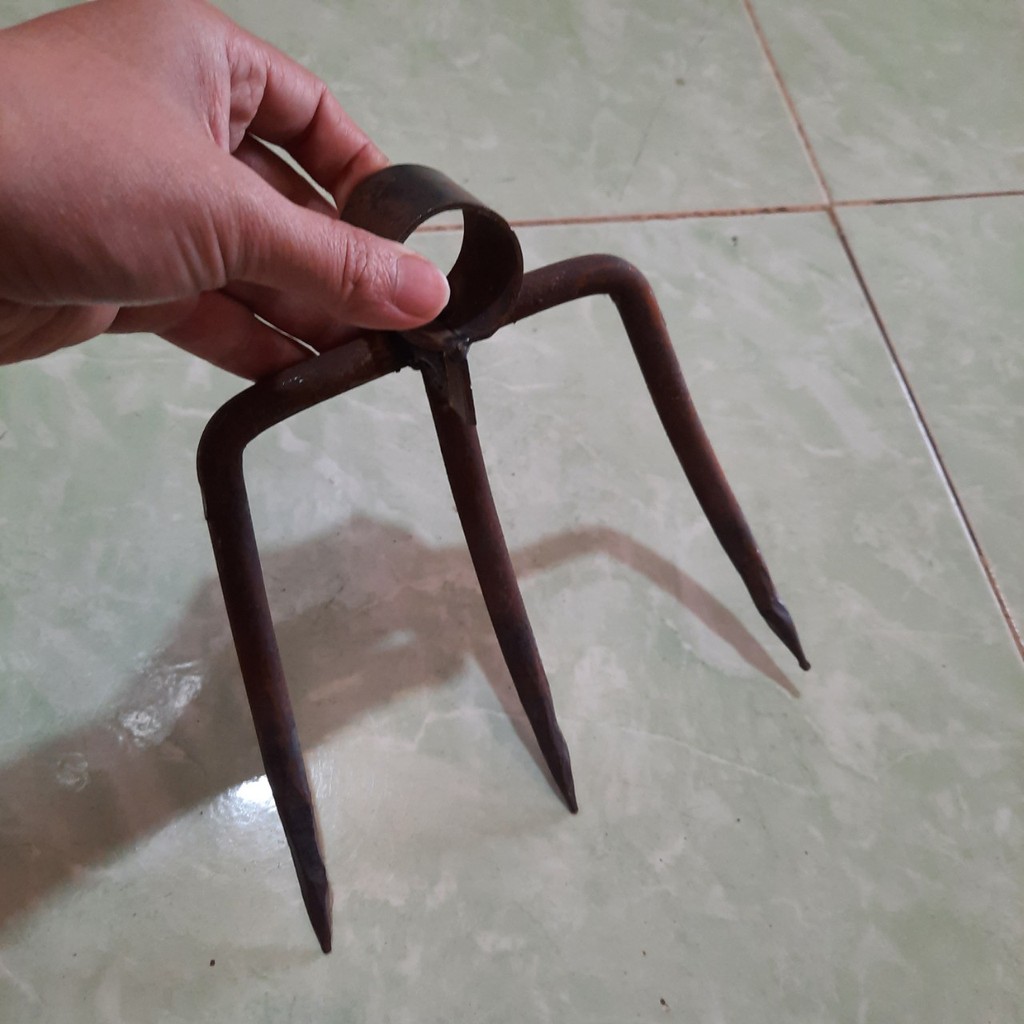 Cào cỏ 3 răng làm vườn [Rẻ vô địch] [Có sẵn] [Giá hủy diệt] [Ảnh thật]