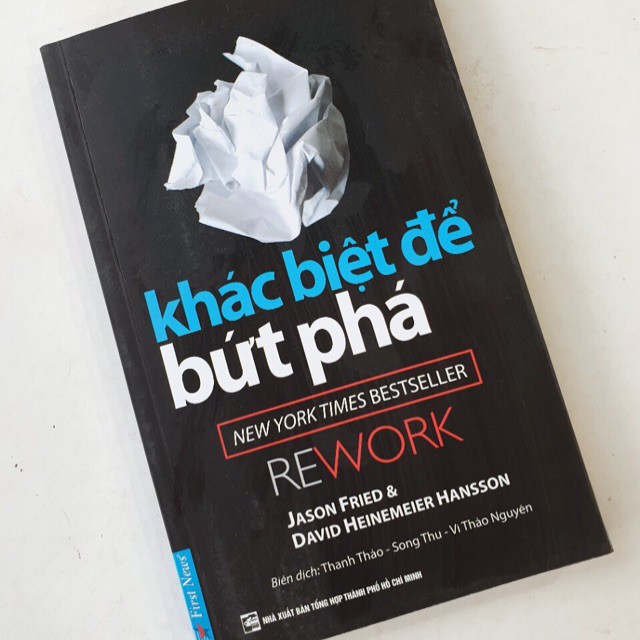 Sách - Khác Biệt Để Bứt Phá