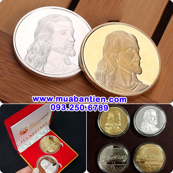 Cặp Đồng Xu Hình Chúa Jesu Mạ Vàng Bạc
