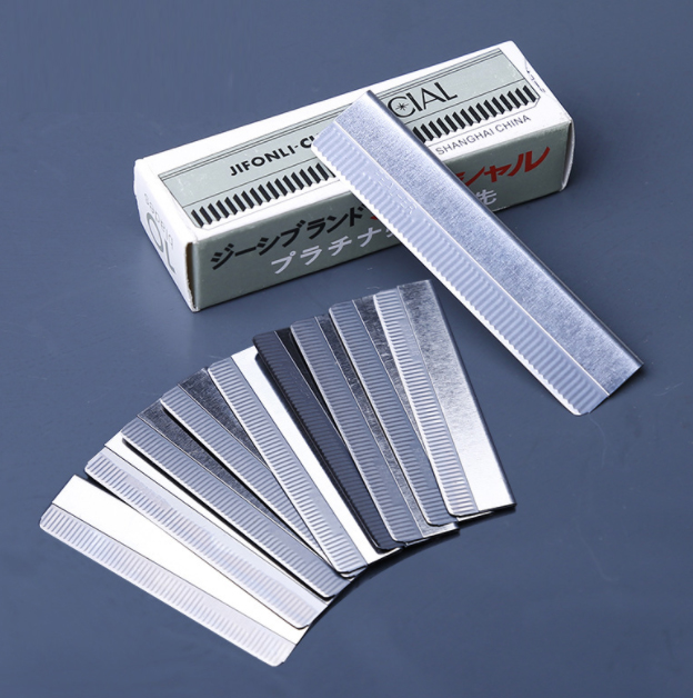 Combo 2 Boxes of 20 Eyebrow Razor Blades, Pencil Sharpeners