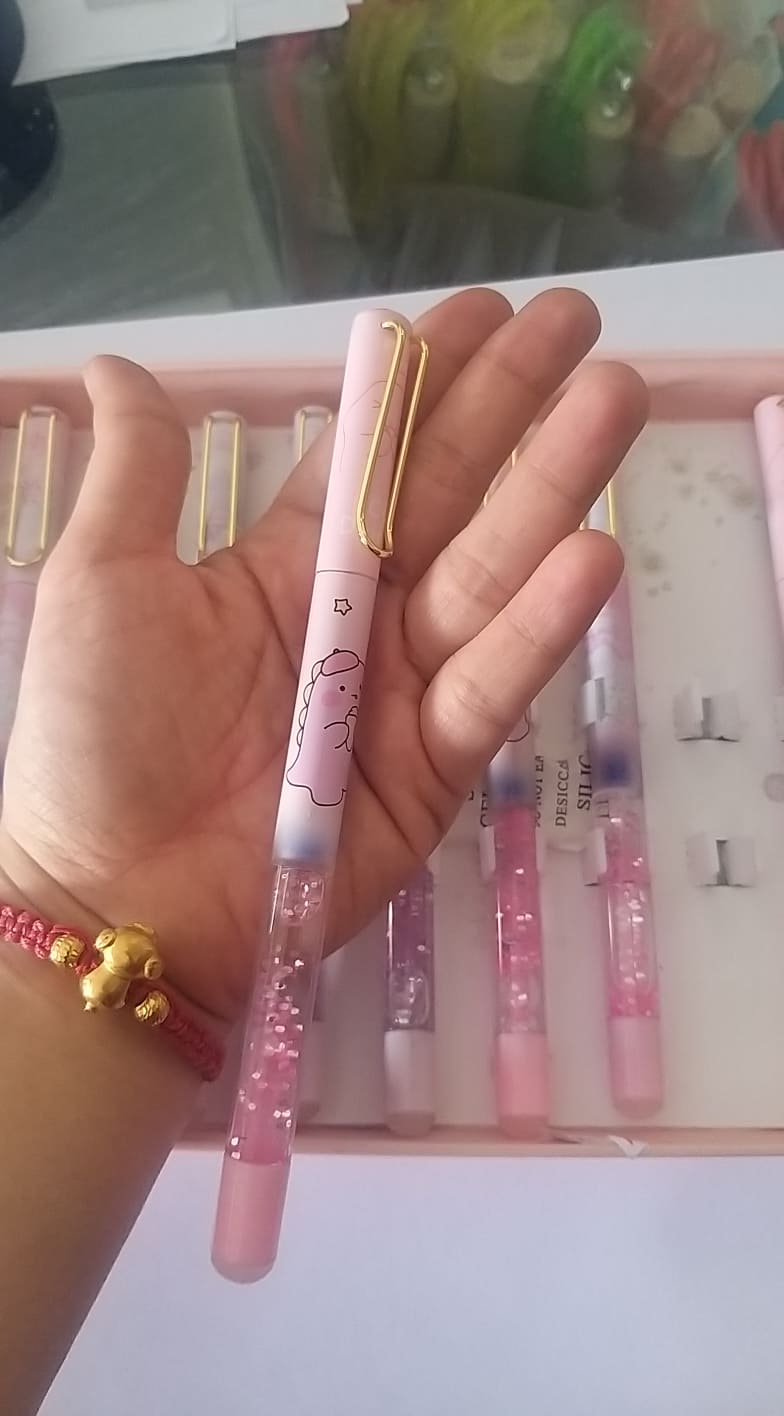 Bút máy xóa được kim tuyến