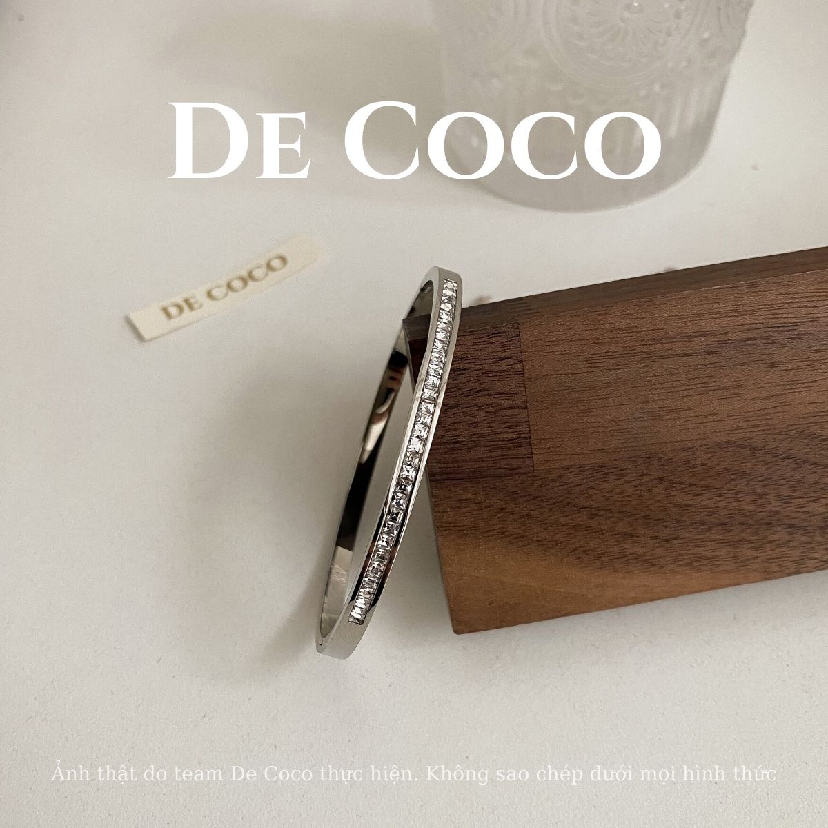 KHÔNG ĐEN GỈ - Vòng tay lắc tay cuff đính đá Elifa De Coco (kèm Túi giấy + Hộp + Thiệp)