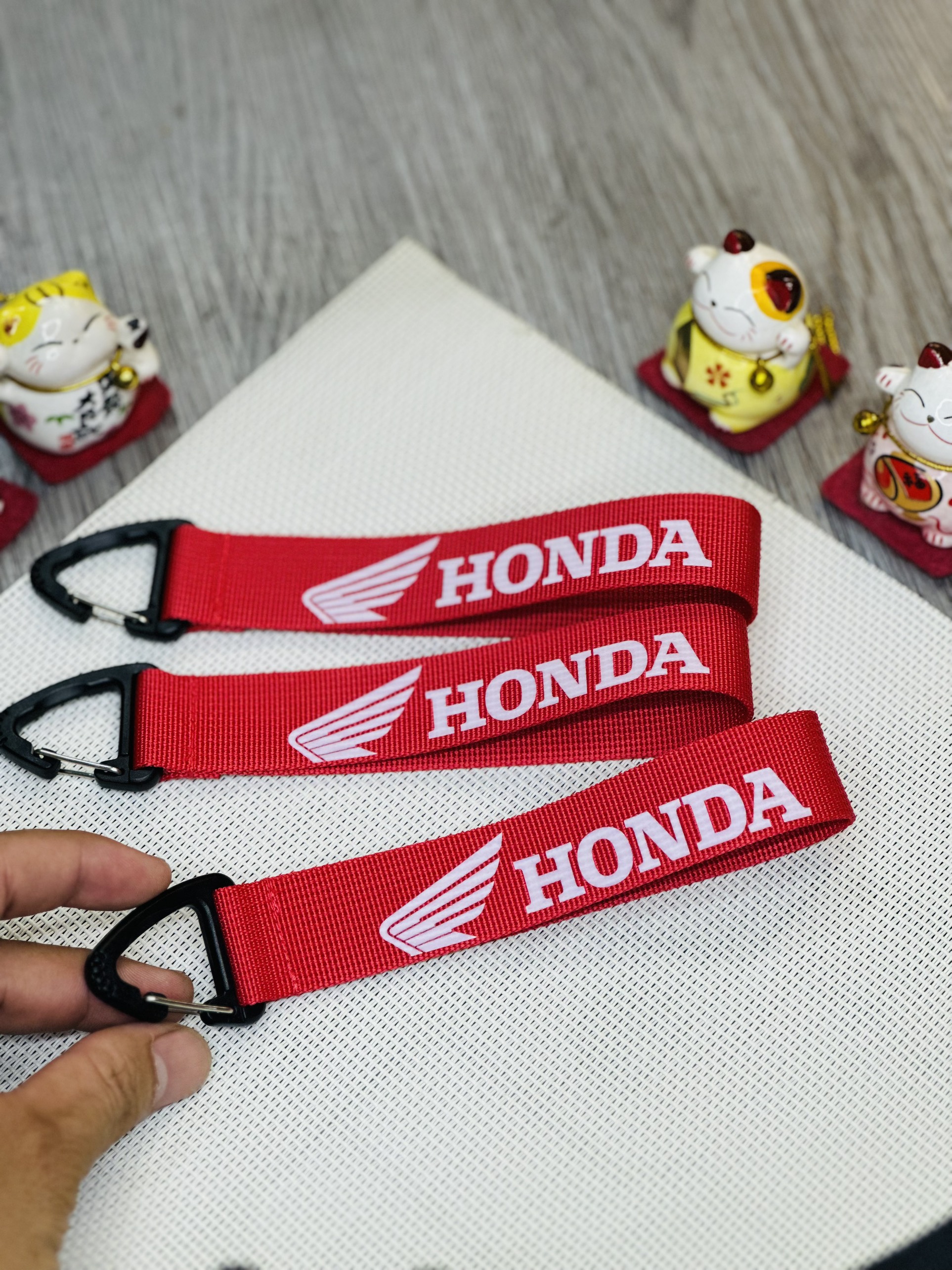 Móc khóa dây honda đỏ