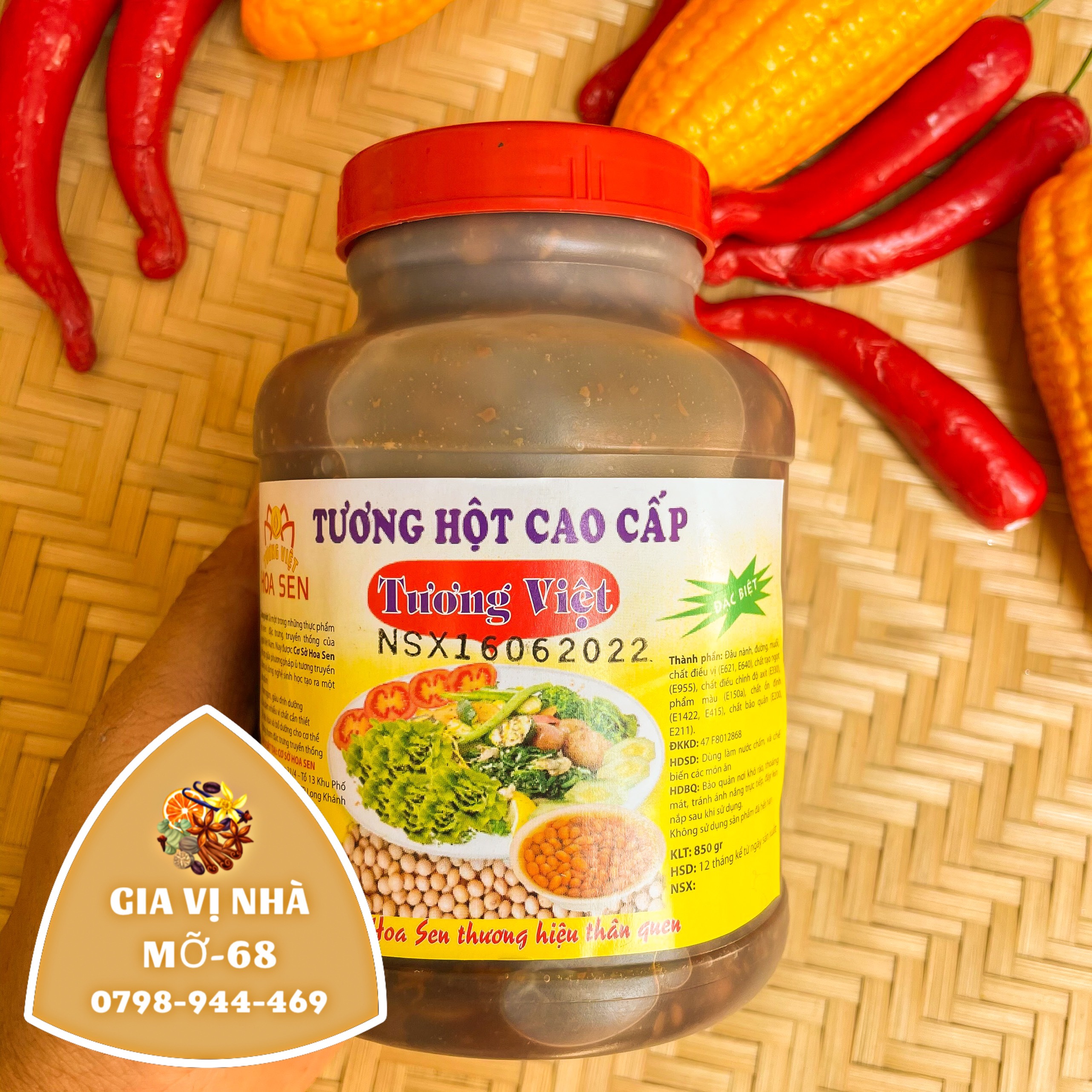 Tương đen hột Hoa Sen - trọng lượng 850gr
