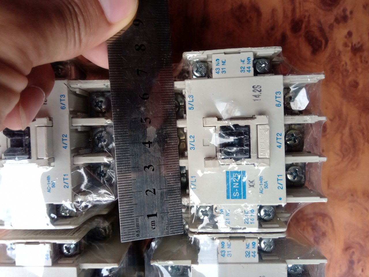 CONTACTOR KHỞI NHẬT BẢN 25A