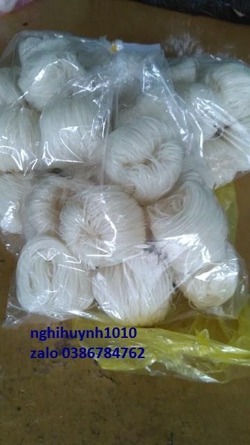 Hủ tiếu khô Sa đéc 1kg ( khoảng 13 vắt) - Đặc sản Đồng Tháp