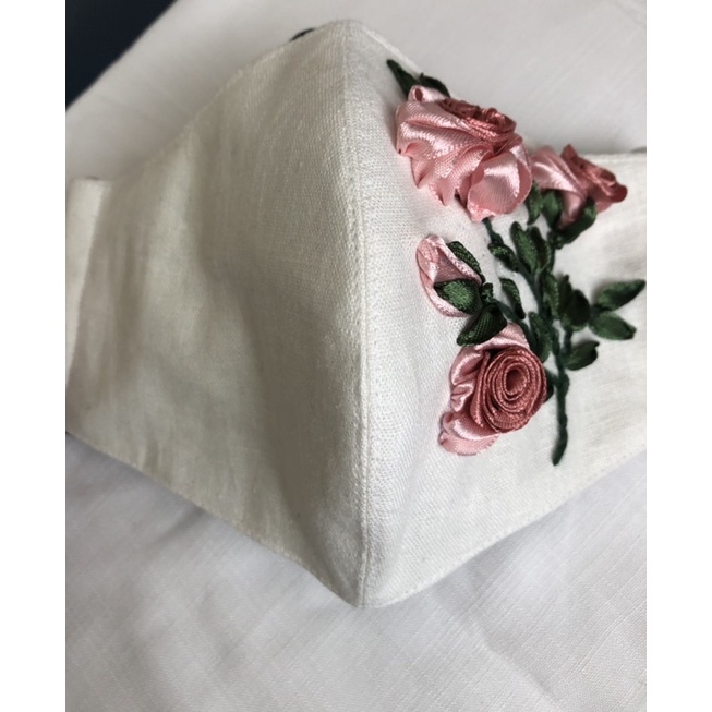 khẩu trang thêu tay vải linen(có nút điều chỉnh)