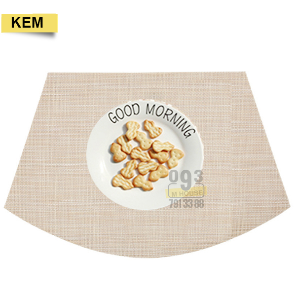 Placemats PVC Waterproof Dining Pad Table Mat Heat Insulation 45x29cm