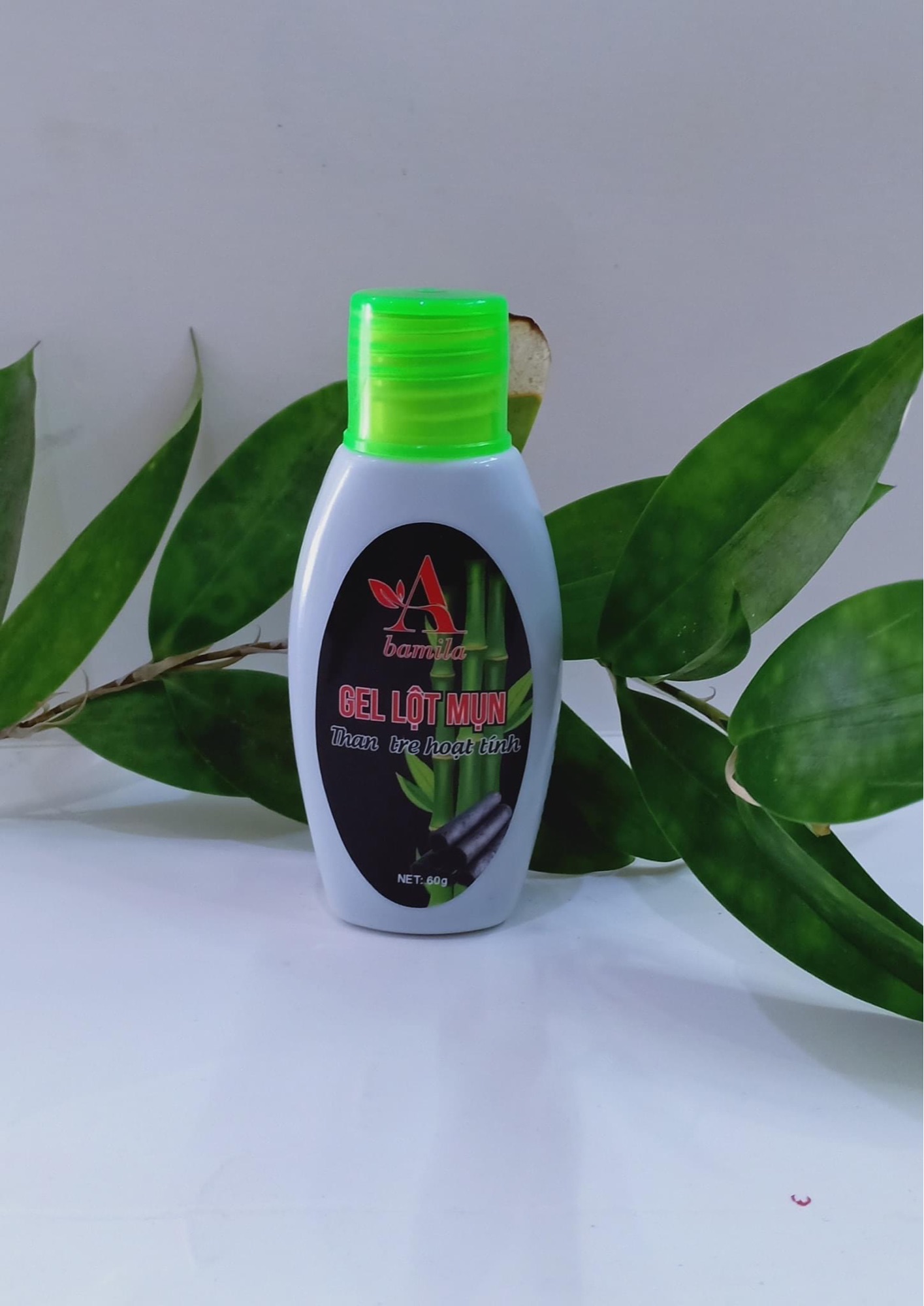 Gel lột mụn đầu đen than tre