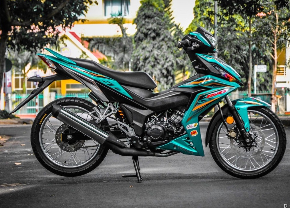 TEM RỜI WINNER 150 DÁN XE XÁM XI MĂNG