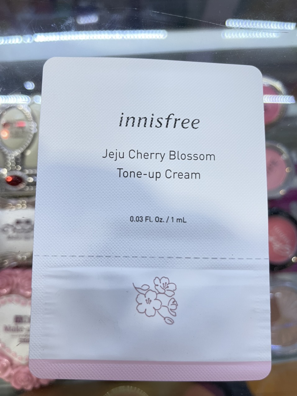 Mẫu dùng thử innisfree 1ml